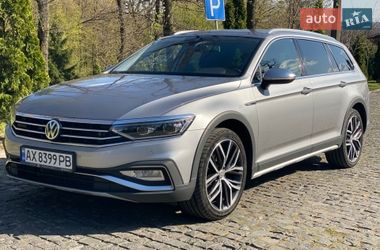 Универсал Volkswagen Passat Alltrack 2020 в Киеве