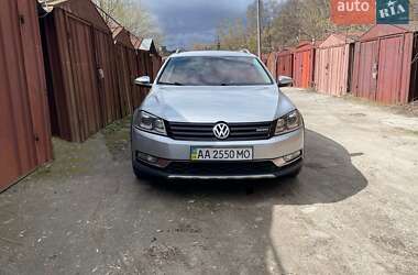 Універсал Volkswagen Passat Alltrack 2012 в Києві
