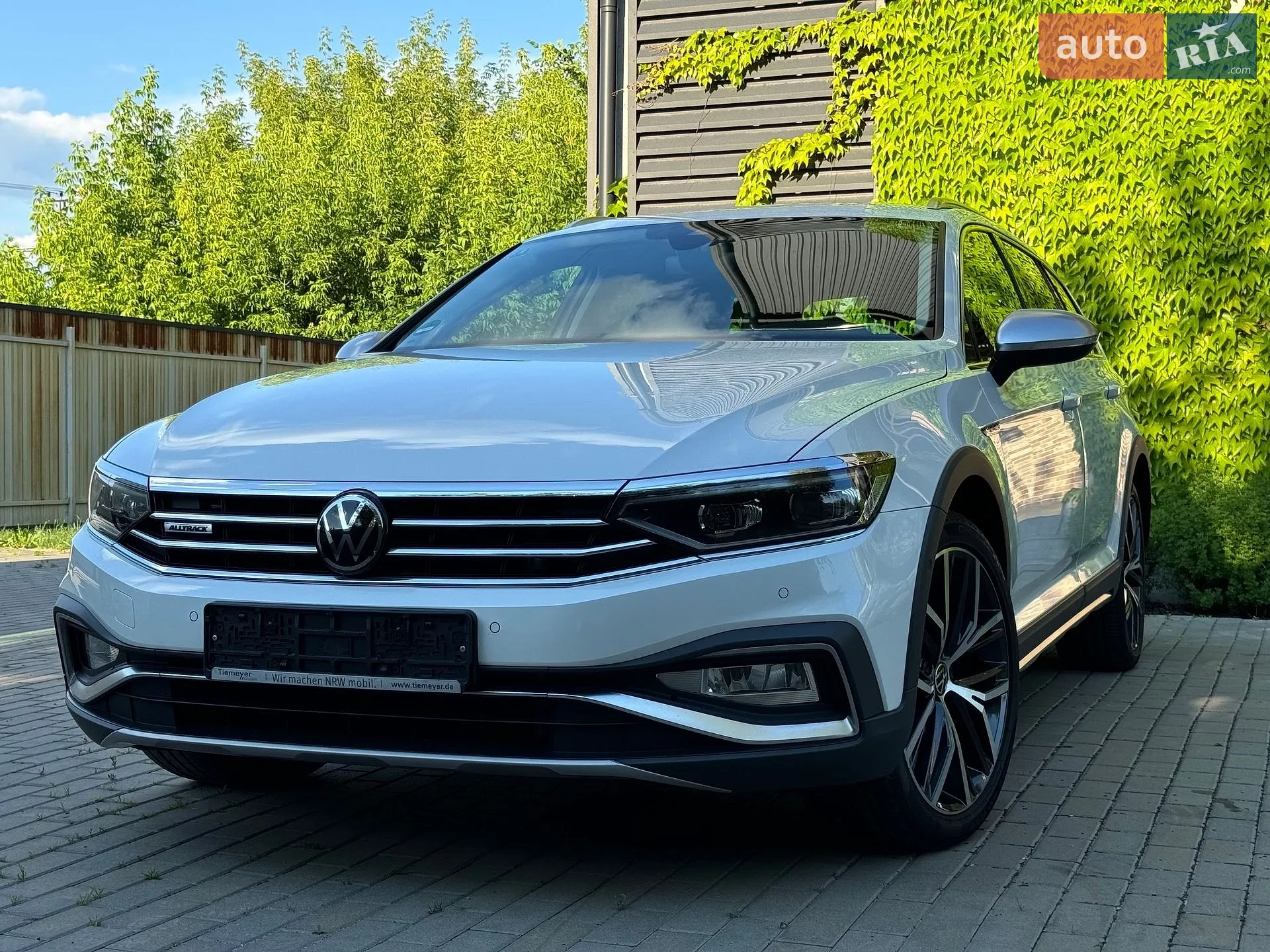 2022 Volkswagen Passat - фото 1