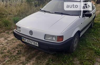 Седан Volkswagen Passat B3 1989 в Львові