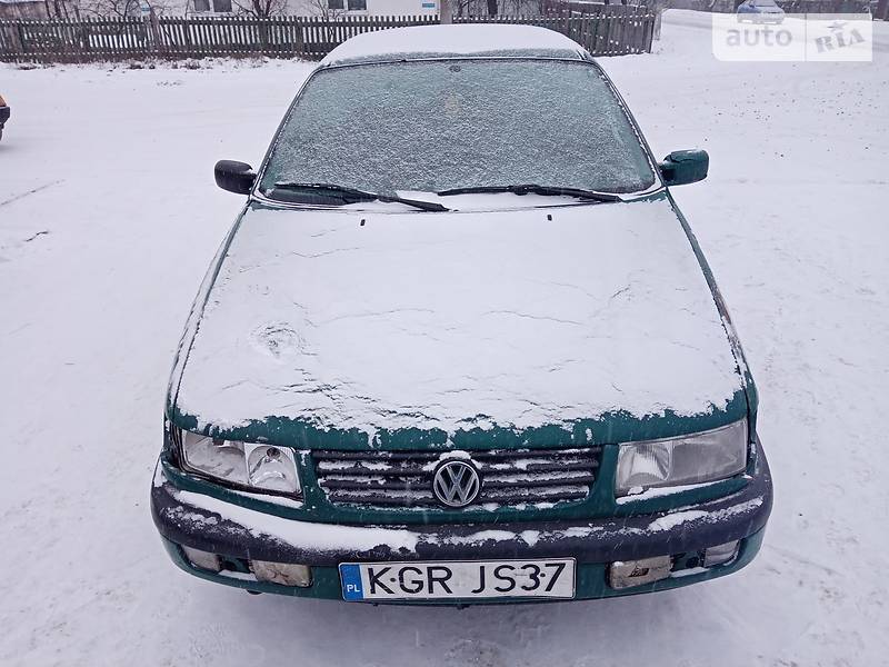 Volkswagen Passat B4