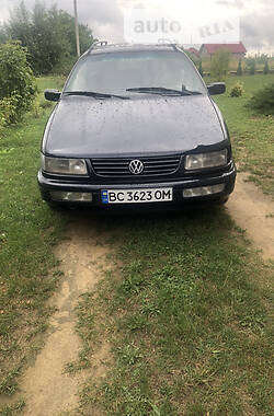 Универсал Volkswagen Passat B4 1994 в Яворове