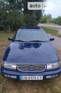 Седан Volkswagen Passat B4 1996 в Чернигове
