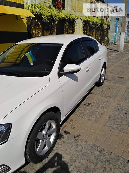 Volkswagen Passat 2011 года