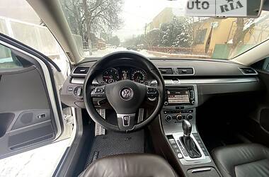 Универсал Volkswagen Passat B7 2012 в Мукачево