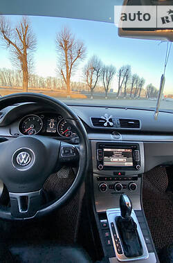 Универсал Volkswagen Passat B7 2012 в Виннице