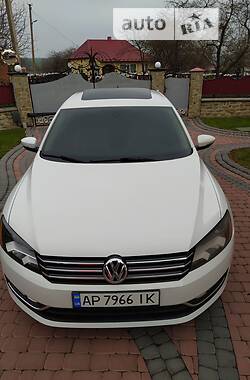Седан Volkswagen Passat B7 2012 в Тернополе