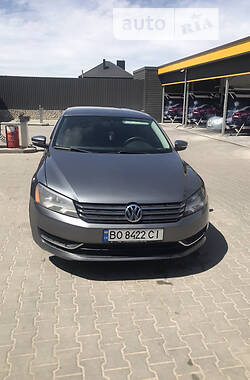 Седан Volkswagen Passat B7 2013 в Тернополе