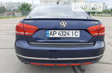 Седан Volkswagen Passat B7 2012 в Запорожье