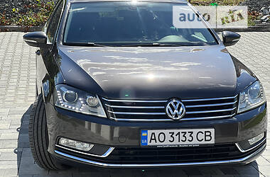 Унiверсал Volkswagen Passat B7 2013 в Мукачевому