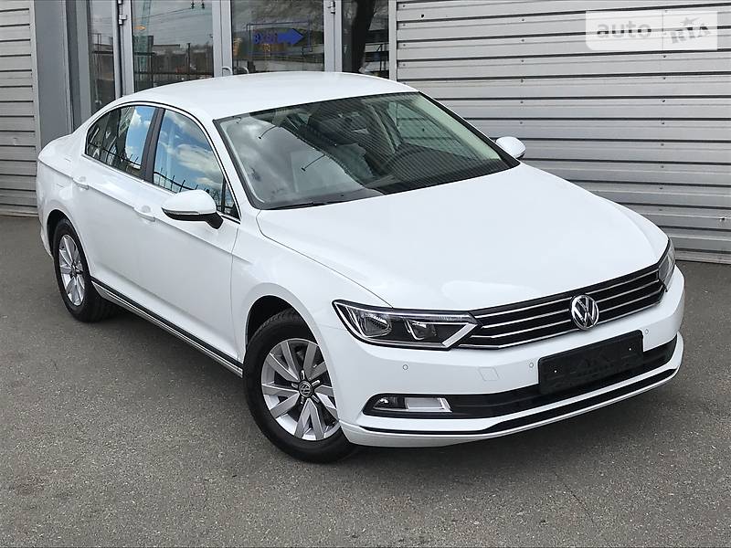 Volkswagen Passat 2017 року