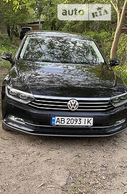 Седан Volkswagen Passat B8 2016 в Виннице