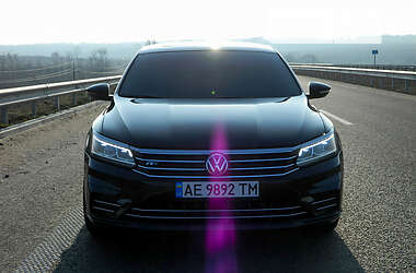 Седан Volkswagen Passat NMS 2018 в Днепре