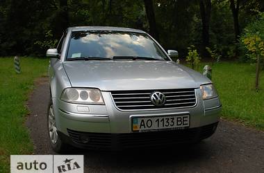 Седан Volkswagen Passat 2002 в Рахове