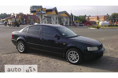 Седан Volkswagen Passat 1998 в Киеве