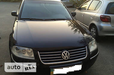 Седан Volkswagen Passat 2003 в Киеве