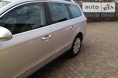 Универсал Volkswagen Passat 2010 в 