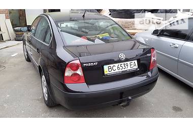 Седан Volkswagen Passat 2004 в Львове