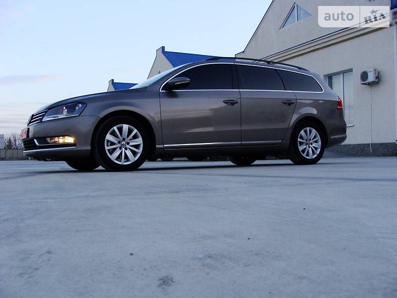 Універсал Volkswagen Passat 2013 в Любашівці