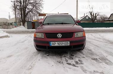 Седан Volkswagen Passat 1997 в Вольнянске
