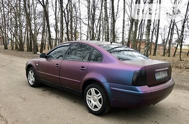 Седан Volkswagen Passat 1998 в Ахтырке