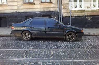 Седан Volkswagen Passat 1990 в Львове