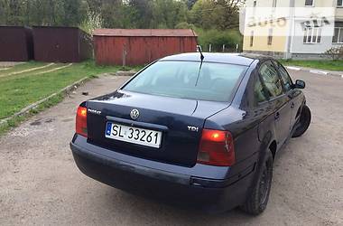 Седан Volkswagen Passat 1997 в Стрые