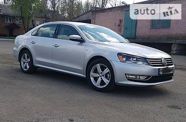 Седан Volkswagen Passat 2016 в Киеве