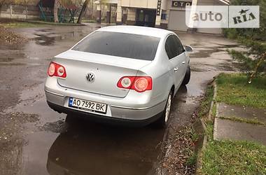 Седан Volkswagen Passat 2010 в Ужгороде