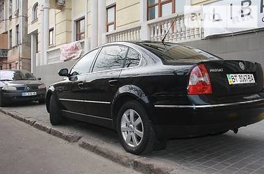 Седан Volkswagen Passat 2005 в Одессе