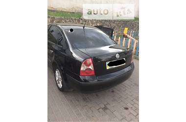 Седан Volkswagen Passat 2002 в Ровно