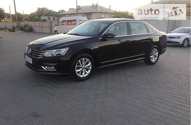 Седан Volkswagen Passat 2015 в Луцке