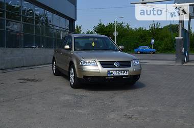 Седан Volkswagen Passat 2002 в Луцке