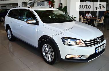 Універсал Volkswagen Passat 2013 в Хмельницькому