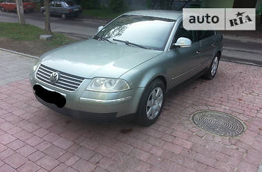 Седан Volkswagen Passat 2004 в Львове