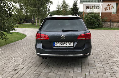 Минивэн Volkswagen Passat 2011 в Луцке