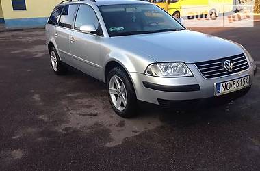 Универсал Volkswagen Passat 2004 в Золочеве