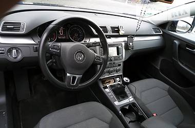 Универсал Volkswagen Passat 2012 в Мукачево