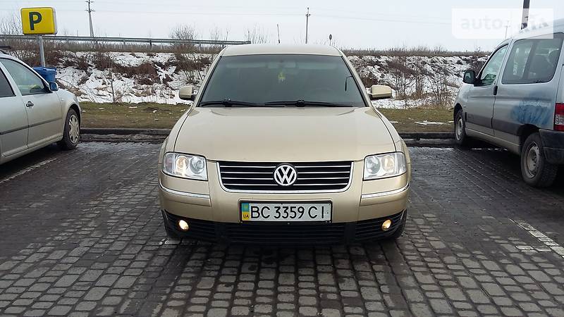 Седан Volkswagen Passat 2002 в Львове