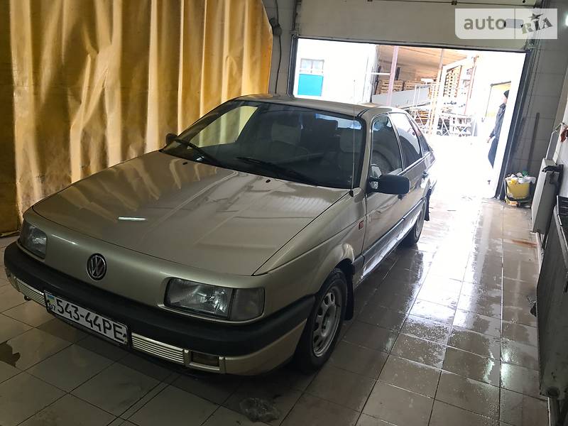  Volkswagen Passat 1989 в Стрые