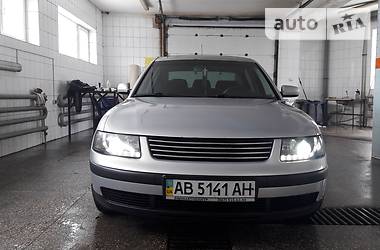 Седан Volkswagen Passat 1998 в Виннице