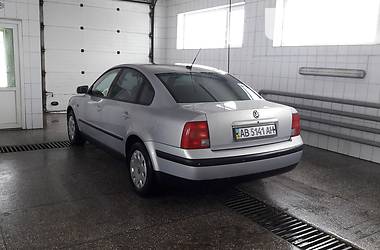 Седан Volkswagen Passat 1998 в Виннице