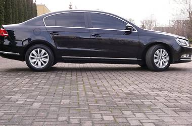 Седан Volkswagen Passat 2014 в Ровно