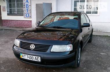 Седан Volkswagen Passat 2000 в Калуше
