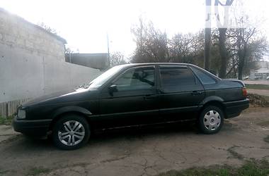 Седан Volkswagen Passat 1988 в Чернигове