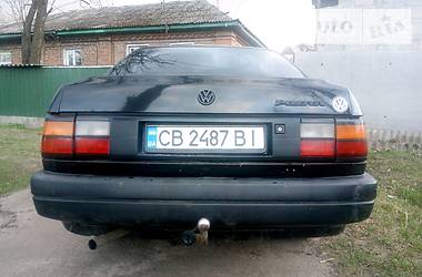 Седан Volkswagen Passat 1988 в Чернигове