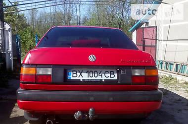 Седан Volkswagen Passat 1990 в Чемеровцах