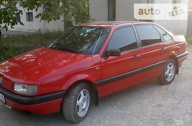 Седан Volkswagen Passat 1990 в Чемерівцях