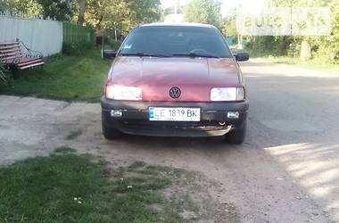 Седан Volkswagen Passat 1990 в Черновцах