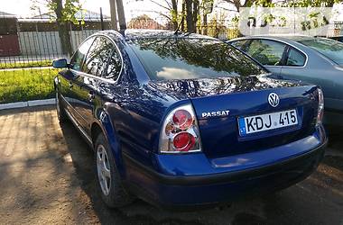 Седан Volkswagen Passat 2001 в Луганске